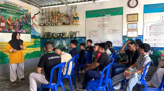 Kunjungan IPM ke Kampung Jambon Gesikan untuk belajar pengelolaan sampah (Rossa Nur Aisyah/LingkunganKu)